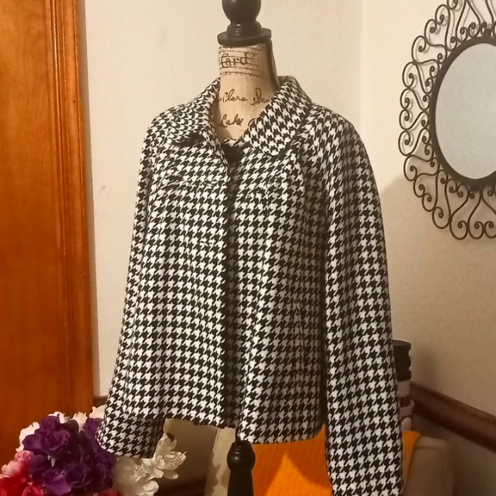 Houndstooth Swing Jacket